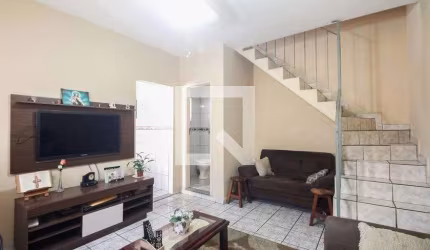 Casa à Venda - Penha de França, 2 Quartos,  90 m2