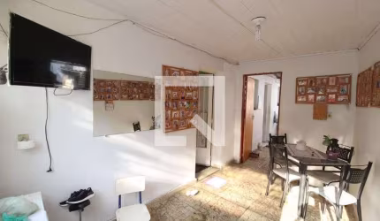 Casa à Venda - Água Fria, 2 Quartos,  145 m2