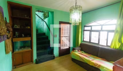 Casa à Venda - Vila Guilhermina, 3 Quartos,  200 m2