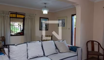Casa à Venda - Jardim Jussara, 3 Quartos,  240 m2
