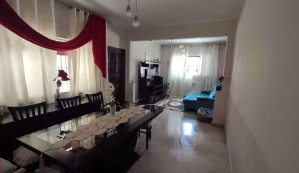 2 Casas no mesmo terreno, 2 vagas de garagem - Cidade Líder