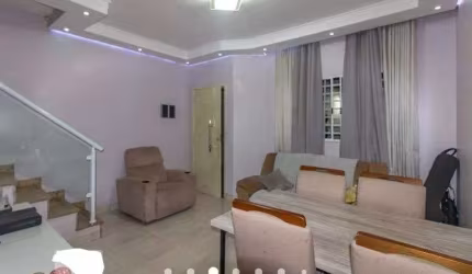 Sobrado á venda na Chácara Califórnia com 80m² 2 dormitórios 1 suíte 4 banheiros 1 vaga