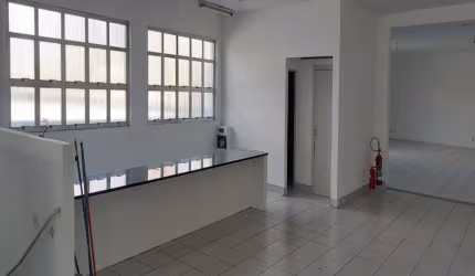 Loja para Locação em Santo Amaro com 267m²  4 banheiros