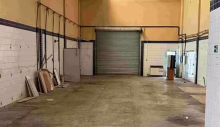 Galpão comercial para locação no Jardim Brasil, com 425m² e 2 vagas