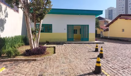SALAO COMERCIAL EM CONDOMINIO VILA DAPHNE - COM VAGA