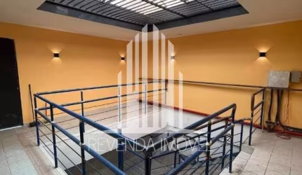 Bela Vista - Prédio Comercial para Locação de 1000m² com 3 pavimentos, 4 wc's.