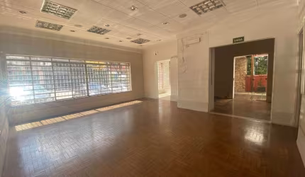 Casa comercial para locação com 391 m², 4 banheiros, 9 vagas, em São Paulo - Alto da Lapa