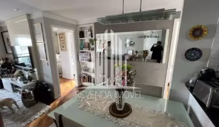 Apartamento à venda em Perdizes no Condomínio Persona Perdizes, sendo 2 quartos, 1 suíte, 2 banheiros, 1 vaga de garagem e 70m². Venha conferir!