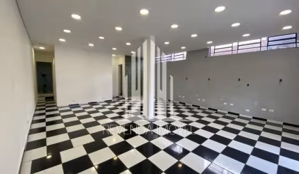 Casa Comercial à Venda na Vila Invernada, São Paulo-SP: 1 Quarto, 2 Salas, 2 Banheiros, 296m² de Área.