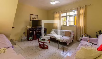 Casa à Venda - Bom Retiro, 3 Quartos,  90 m2