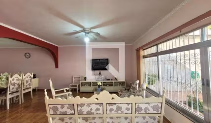 Casa à Venda - Vila Liviero, 4 Quartos,  217 m2