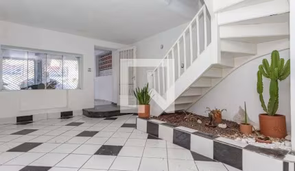 Casa à Venda - Aclimação, 3 Quartos,  255 m2