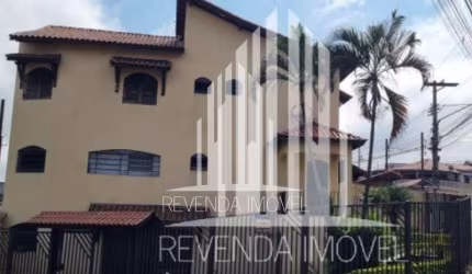 Imóvel à venda em São Paulo - SP: Casa no Jardim Belém com 3 quartos, 2 banheiros e 4 vagas de garagem!