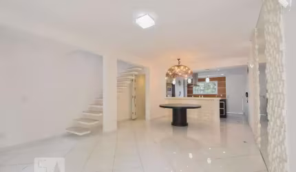 Casa à Venda - Jardim Marajoara , 3 Quartos,  140 m2