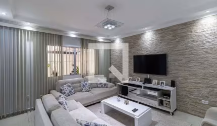 Casa à Venda - Vila Jacuí, 3 Quartos,  126 m2