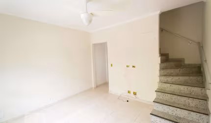 Casa à Venda - Bosque da Saúde, 2 Quartos,  100 m2