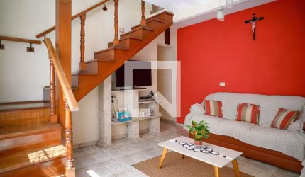 Casa à Venda - Vila Liviero, 4 Quartos,  248 m2