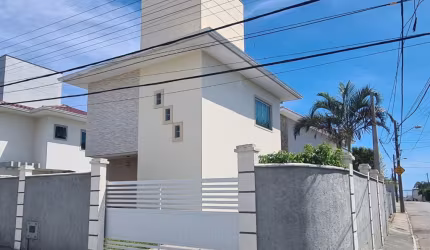 Casa venda 02 Dormitórios, Ingleses- Florianópolis
