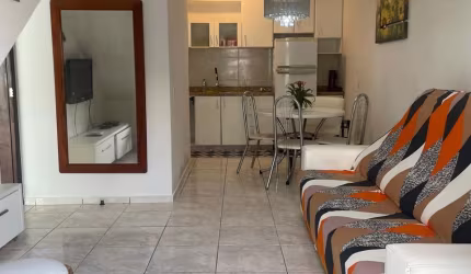 Duplex Geminado de 03 dormitórios a 100 metros do mar.