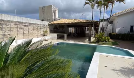 Casa com 3 quartos à venda na Rua Praia de Aratuba, Vilas do Atlantico, Lauro de Freitas, 840 m2 por R$ 1.750.000