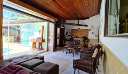 Casa em condomínio fechado com 4 quartos à venda na Rua Praia de Alhanda, Vilas do Atlantico, Lauro de Freitas, 540 m2 por R$ 2.000.000
