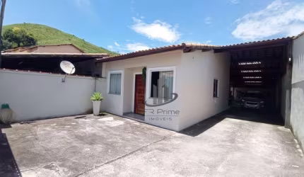 Linda casa com quintal amplo - Santa Rita - Barra Mansa/RJ