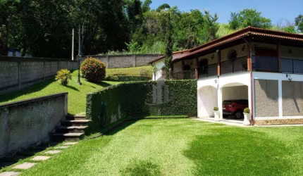 Belíssima Chácara por R$ 2.000.000 - Jardim Alice - Barra Mansa/RJ