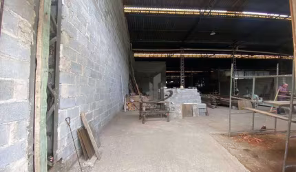 Maravilhosa Loja para alugar, 180 m² por R$ 16.000/mês - Aterrado - Volta Redonda/RJ