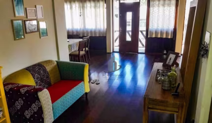 Casa Excepcional com Maravilhosa Área Externa - Jardim Amália - Volta Redonda/RJ