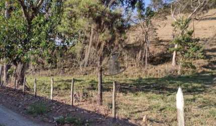 Excelente Chácara com 21.000 m²  - São José do Turvo - Barra do Piraí/RJ