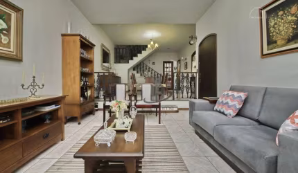 Casa Excepcional com Ampla Sala em Conceito Aberto - Jardim Amália - Volta Redonda/RJ