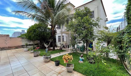 Casa com 4 quartos à venda por R$ 1.350.000 - Jardim Amália - Volta Redonda