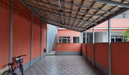EXCELENTE CASA COM 3 QUARTOS À VENDA POR R$580.000- Aero Clube - Volta Redonda
