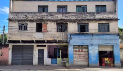 PRÉDIO COM TERRENO de 250m² no bairro Vila Nova, em Barra Mansa!