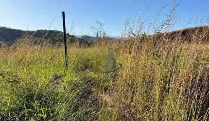 Terreno IMENSO e com ótima localização no bairro Vila Americana, em Volta Redonda!!