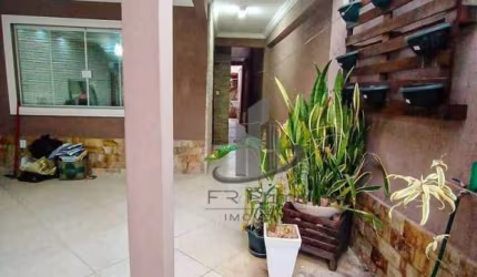 Maravilhosa casa DUPLEX à venda no bairro Jardim Belvedere, em Volta Redonda!!