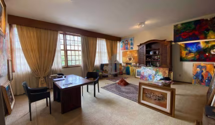 Casa com 4 enormes quartos à venda, 297 m² por R$ 2.500.000 - Vila Santa Cecília - Volta Redonda/RJ