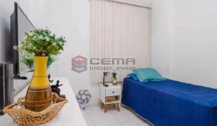 Kitnet / Stúdio à venda na Rua Riachuelo, Centro, Rio de Janeiro, 18 m2 por R$ 215.000
