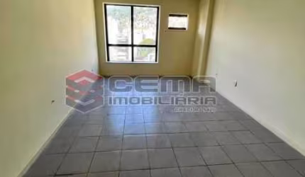 Sala comercial com 1 sala à venda na Rua Desembargador Izidro, Tijuca, Rio de Janeiro, 38 m2 por R$ 180.000