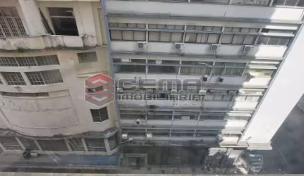 Sala comercial com 1 sala à venda na Rua Alcindo Guanabara, Centro, Rio de Janeiro, 34 m2 por R$ 100.000