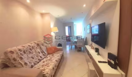 Apartamento com 2 quartos à venda na Rua Bento Lisboa, Catete, Rio de Janeiro, 72 m2 por R$ 665.000