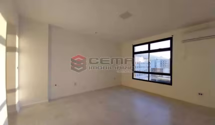 Sala comercial com 1 sala para alugar na Rua Desembargador Izidro, Tijuca, Rio de Janeiro, 38 m2 por R$ 1.000