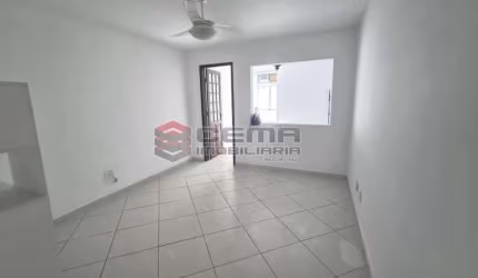 Apartamento com 1 quarto para alugar na Rua do Humaitá, Humaitá, Rio de Janeiro, 39 m2 por R$ 2.000
