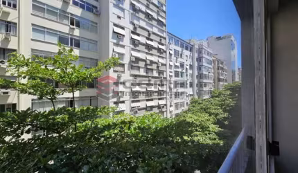 Apartamento com 3 quartos à venda na Rua Gustavo Sampaio, Leme, Rio de Janeiro, 80 m2 por R$ 1.050.000