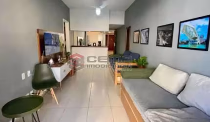 Flat com 1 quarto à venda na Rua Barata Ribeiro, Copacabana, Rio de Janeiro, 55 m2 por R$ 790.000