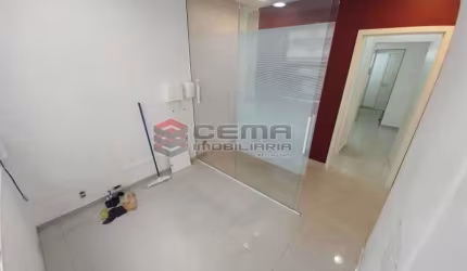 Sala comercial para alugar na Avenida Rio Branco, Centro, Rio de Janeiro, 33 m2 por R$ 500