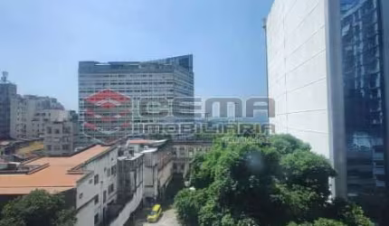 Sala comercial com 1 sala à venda na Rua Conde Lages, Centro, Rio de Janeiro, 32 m2 por R$ 195.000