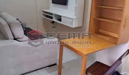Kitnet / Stúdio à venda na Rua Almirante Tamandaré, Flamengo, Rio de Janeiro, 30 m2 por R$ 450.000