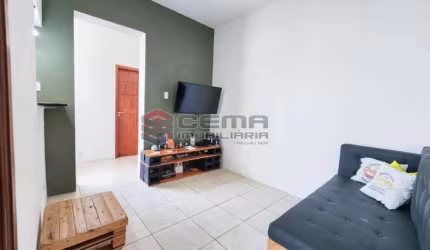 Apartamento com 2 quartos para alugar na Rua do Russel, Glória, Rio de Janeiro, 45 m2 por R$ 4.500