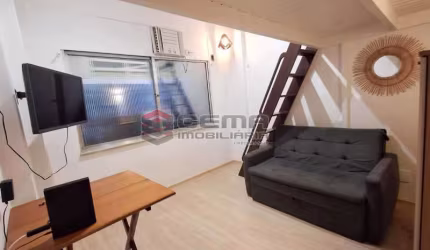 Kitnet / Stúdio para alugar na Rua Siqueira Campos, Copacabana, Rio de Janeiro, 30 m2 por R$ 2.700